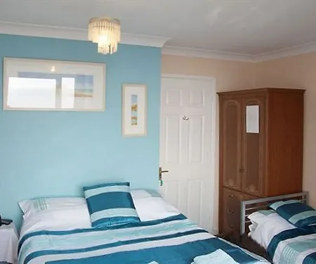 Sea Waves 3* Penzance
